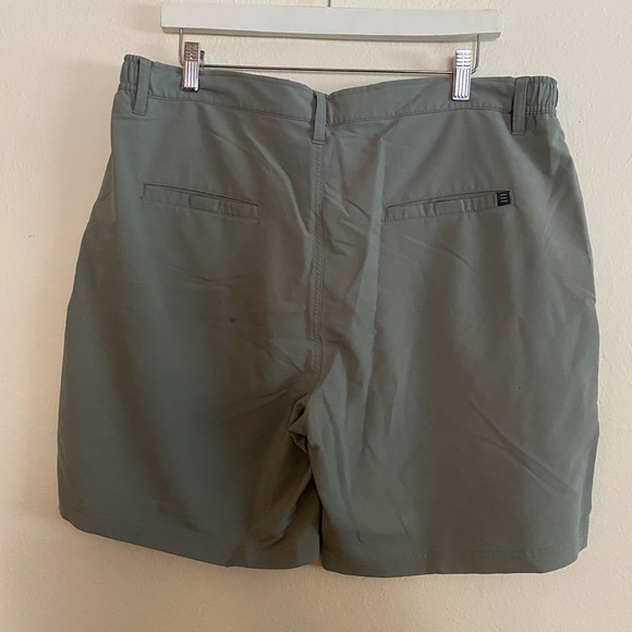 *Like New* Men’s Tradewind Free Fly Short - Picture 4 of 5